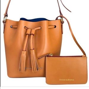 Dooney & Bourke leather purse